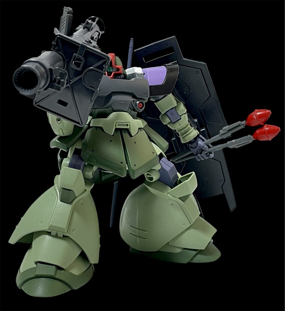 ラケーテンバスはシステムウェポン006の物を使用しています。（システムウェポンシリーズは種類豊富でミキシングに重宝しますが、ベース限定の上あまり見かけない）シュツルムファストはせっかく2本付属するので、左手パーツに3mm穴を追加して2本持てるようにしています。&nbsp;