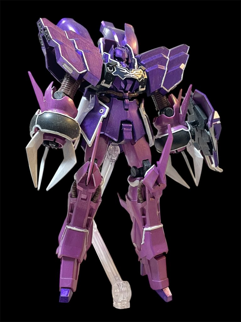 胸元のエングレービングだけは心が折れてシールになってますw