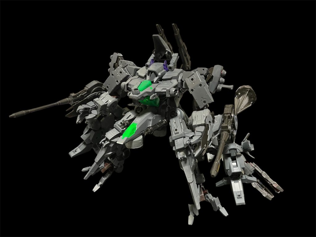 後にジオン残党に奪取され、改造された姿「アステリオス」。又の名をみねミノタウロス^_^