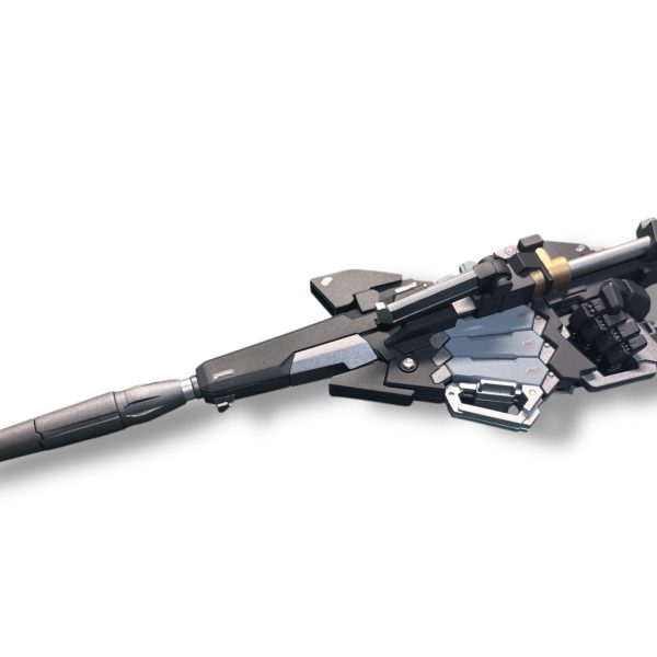 ユニコーン付属の可動式マニピュレーターはヤスってみたものの、綺麗な表面になる気がしなかったので、余ってたPGUガンダムのサーベル持ち手を転用しました。ライフルのグリップに干渉する部分とボールジョイントを1mm削り込めばバッチリです。（2枚目）