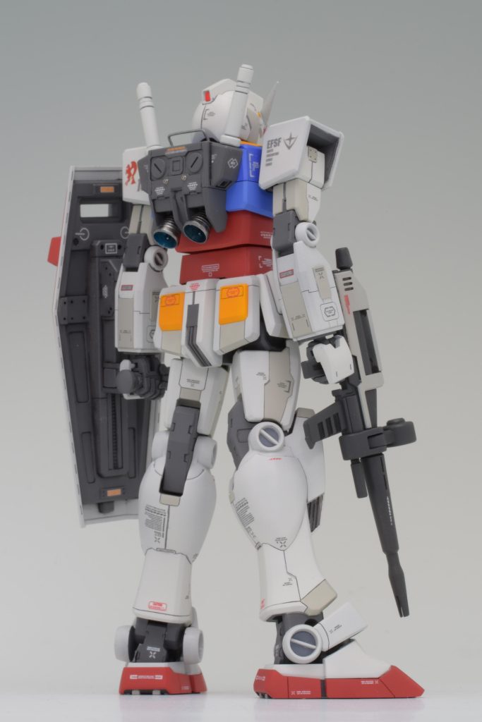 EGガンダム–3枚目/制作者：E-A-T