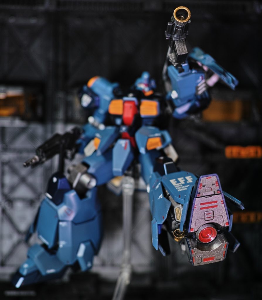 足裏も元のカラーだと味気ないので塗りました、折角肉抜きも無いですしね