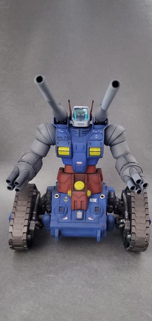 使用塗料青　コバルトブルー黄色　キアライエロー赤　ハーマンレッド他　焼鉄色、スターブライトアイアン、ピュアホワイト、ニュートラルグレーIII