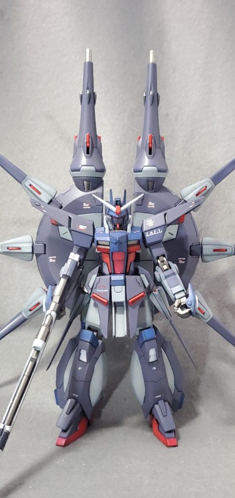 薄い方のグレーが思ってたより明るくなってしまいました濃いグレー　ニュートラルグレーIV+色の源　シアン、マゼンタ薄いグレー　ニュートラルグレーⅢ+色の源　シアン他　ブライトレッド、クールホワイト、スターブライトアイアン　Mr.カラー328　等