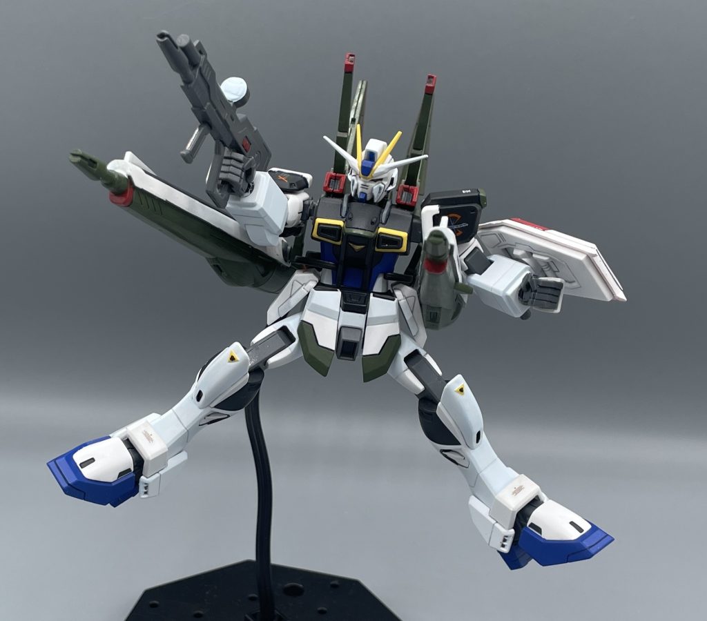 フルブラスト！！！　HG＋コレクションシリーズのニコイチ制作における最大の弱点は、ビームジャベリンが付属しないことです。　決定版といえるHGCEやRG(Spec2)には付属するので、そこから流用するのもアリですが、わざわざこっちに流用するのはなんか釈然としませんよね。　「無ければ作れば良いじゃない！」というご意見はごもっともでございます。プラ棒から削り出したらそれっぽいものは作れそうですが、カッコ良く仕上げる自信はないし面倒くさいしで、キャンプラはスルーしてしまいました(;^ω^)&nbsp;　皆さんは、好きなインパルスのシルエットはありますか？よければコメント欄でキャンプラに教えて下さいね。　最後までご覧いただき、ありがとうございました(≧▽≦)✨