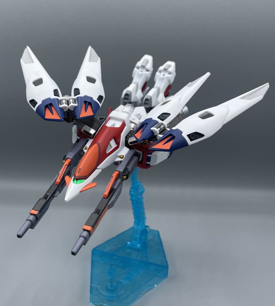 ネオバード形態　ガンダムWはバードモードに始まりバードモードに終わるのが、最高に美しい伏線回収だと自分は思っています。初期ＯＰが流れるのも非常にニクイ演出ですし、後味が爽やかすぎる・・・！　ネオバード形態も、差し替えではありますがカッコ良く決まりますね。今では完全上位互換とも言えるＲＧが発売されていますが、ＨＧは店頭などで手に取りやすくなっているので、オススメのキットです。　変形機構等の構造上、若干動かしずらい・ガシガシ遊ぶには向かないのかなぁとは思いますが、造形やギミックはＲＧにも引けを取らないシャープな仕上がりだと思います。★個人的には完全変形の旧キットもめっちゃ好きです↓↓💫https://gumpla.jp/old/2194630&nbsp;　自分はＲＧ未組みなのですが、評判はとても良さそうですよね。皆さんはＲＧのゼロ、組まれましたか？感想等ありましたら、是非コメント欄で教えて下さいね。　最後までご覧いただき、ありがとうございました(≧▽≦)✨
