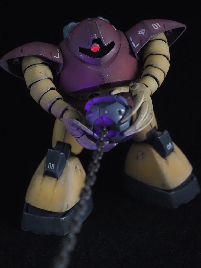 ゴッグといえば、このポーズはやりたくなりますよねーHGだと可動域が狭くてあまりポーズバリエーションが出せないのですが…