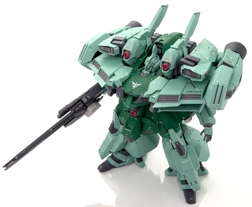 ゲルググ的な機体というコンセプトも含んでいたりします。