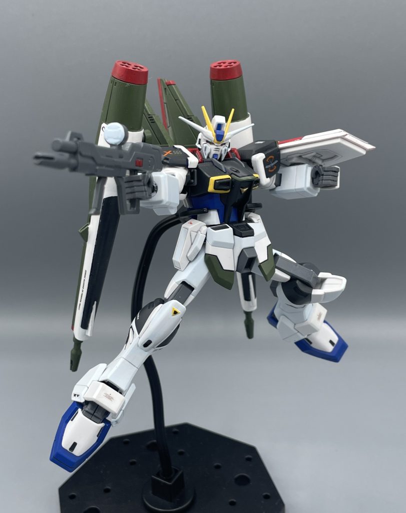 高エネルギービームライフル　フリーダムやジャスティスのルプスビームライフルを改良化したライフル。ブラスト状態でも勿論使用することが出来ます。