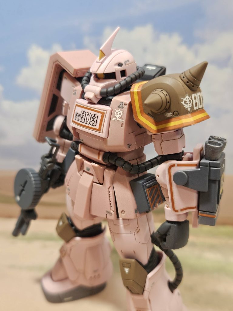 ザク・デザートタイプ（ピンクパンサー隊機）