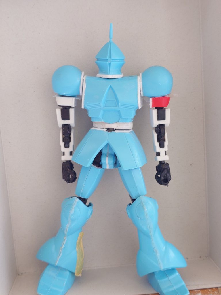 仮組状態です　大体こんな感じになりますそこはかとなくHGとかの体形に近づいた感じがします