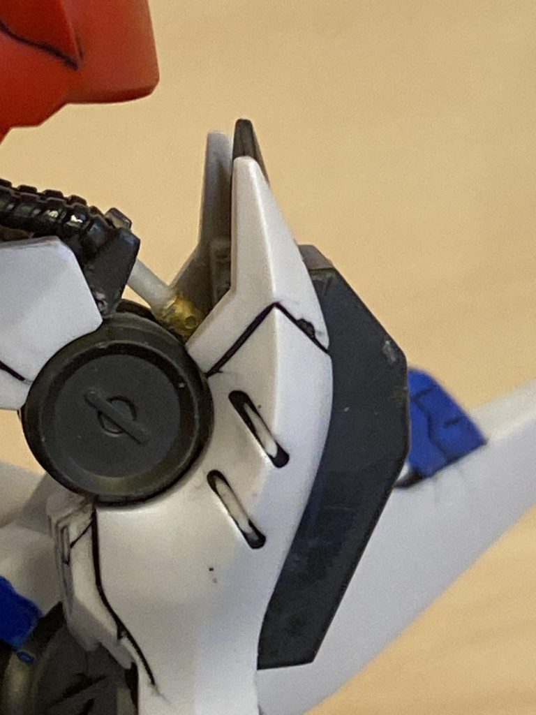 腕は関節の構造作り変えることになるので手抜きです()