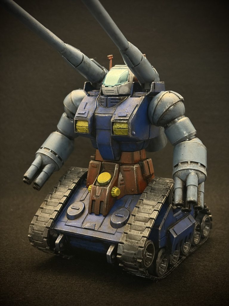 ガンタンク ~ガンダム、ガンキャノンと質感をそろえて–2枚目/制作者：とうと｜かけだし食卓モデラー＠スポンジ塗装