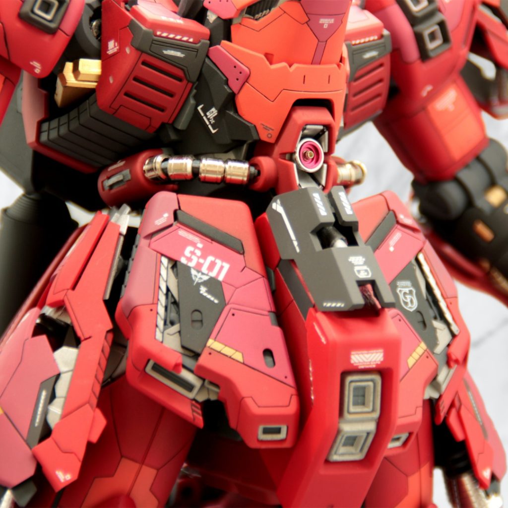 パイプ類・スラスター類をメタルパーツに置き替えました。