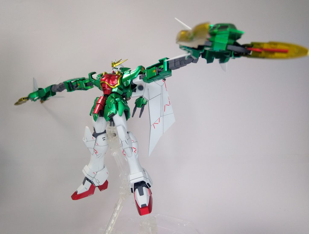 ↑TVシリーズ25話の初登場時のこのポーズがとても印象的です。あ、TVは角度が逆でした😅