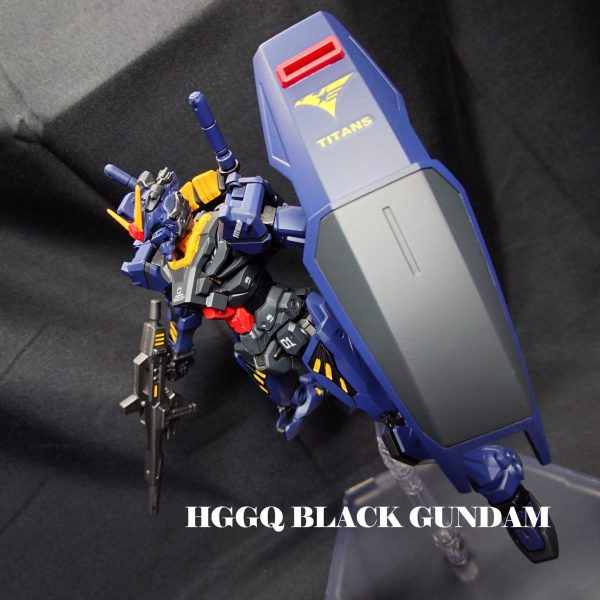 HGGQ4 g-MS-α 赤いガンダム 『第３話 黒いガンダム』