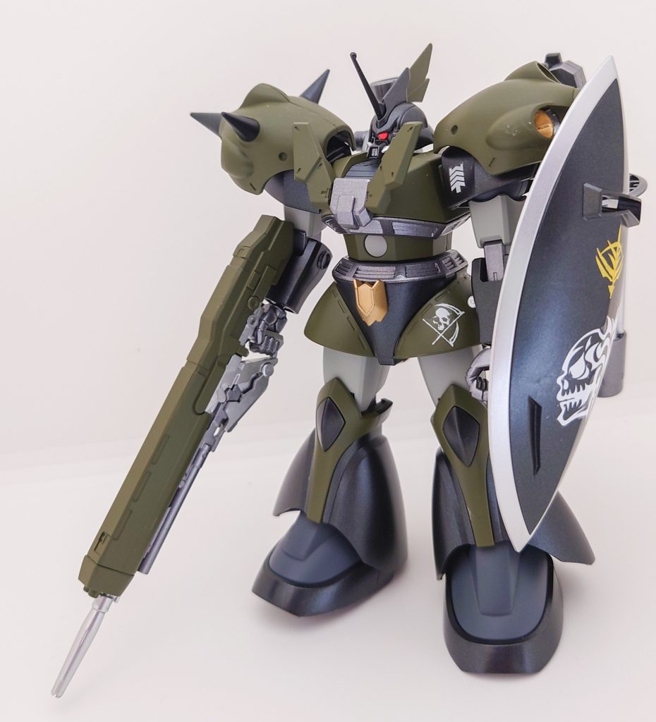 カラーリングは、ヴィッシュ・ドナヒューをイメージして渋い緑と黒を主体に塗装してみました。