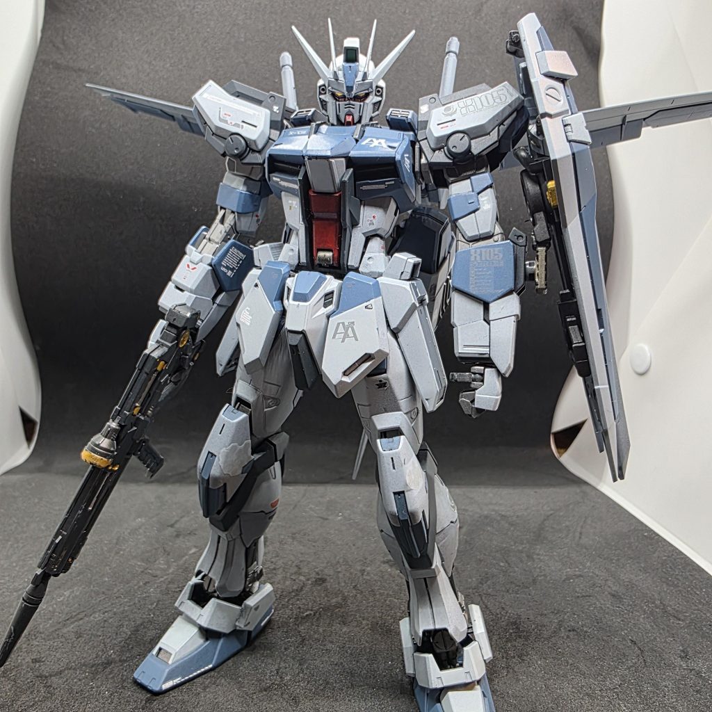 なかなか配色はお気に入りなんですが、相変わらず、デカールのセンスが、もうひとつです。