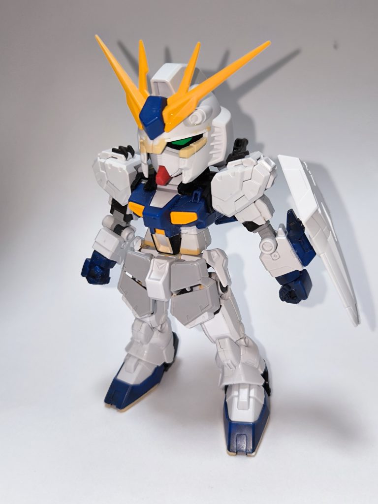 塗装前&nbsp;顔をカッコよくするため目つきを鋭く加工しBB戦士特有の大きい目を小さくしています