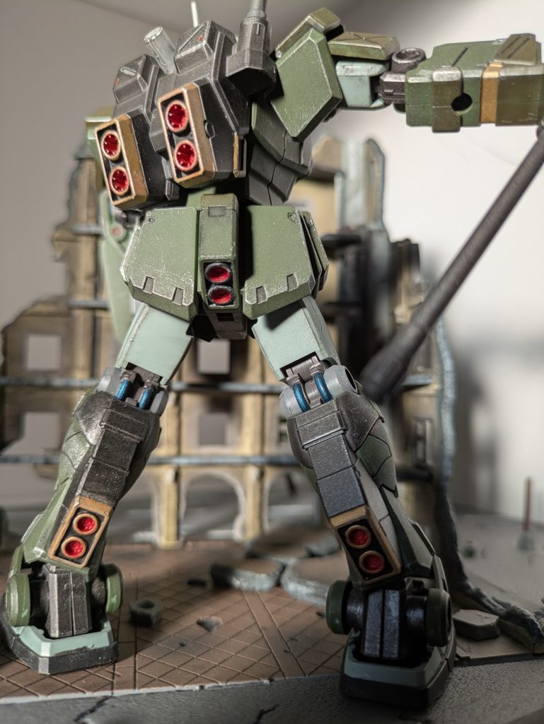 バックあおりです、ジムなのにかなりミリタリー🪖感強めです