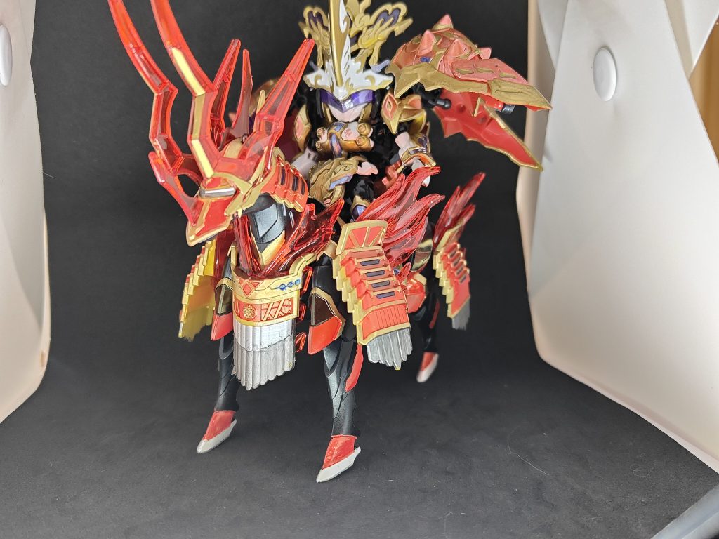 信長軍馬を赤兎馬っぽく赤を強めに塗装しライドオン