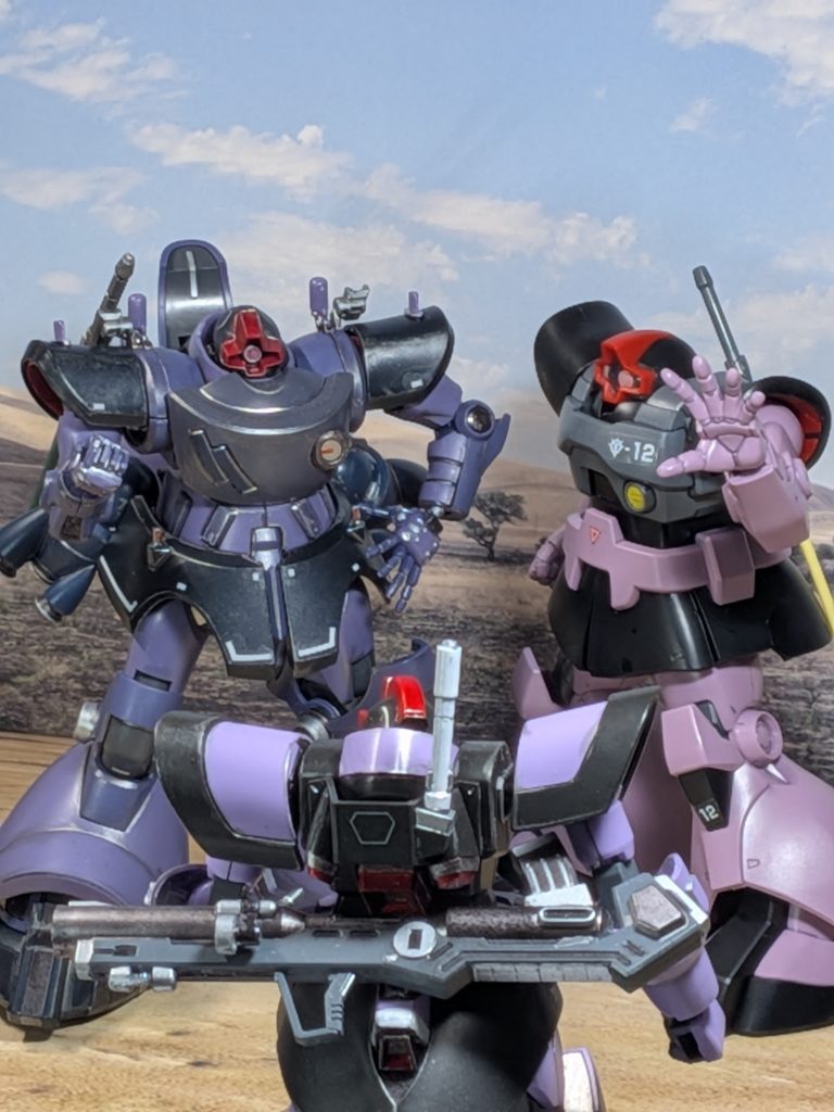 「俺達はなぁ…あの連邦の総大将レビルを生け捕りにした事があるんだぜ❗️」「へぇ〜、そりゃ凄い」「ああ、ちなみにお前は何をやったんだ❓️」