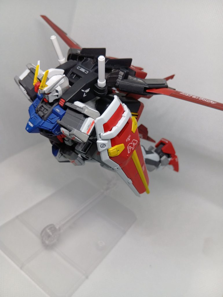 パックの角度が変わるので、こんな姿勢も