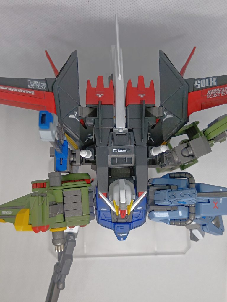 ランナーに付いたままのジョイントを発見、救出し、1年越しで何とかパーフェクトに😅そろそろオプションは辞め、積みの中から大きい物を作りたいのですが、まだガンバレルも買ってある…この勢いで完成させたい…が、ガンバレルにはヘンテコプランが…最後までお付き合い頂きありがとうございますm(__)m