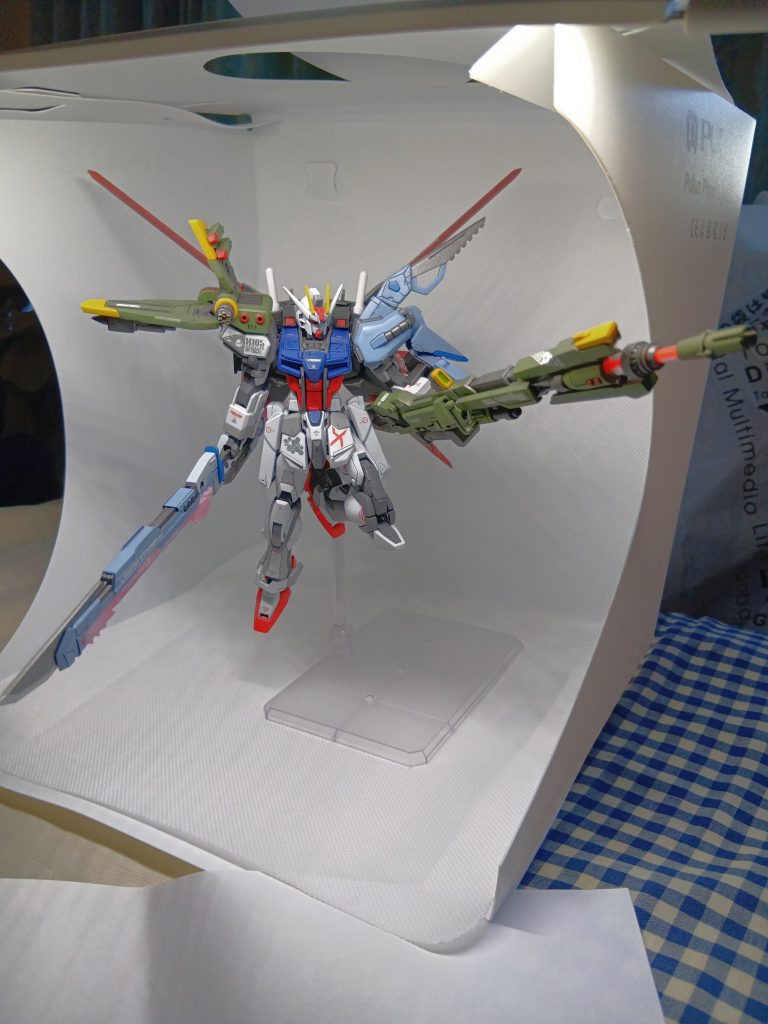 安物BOXには入らない😅