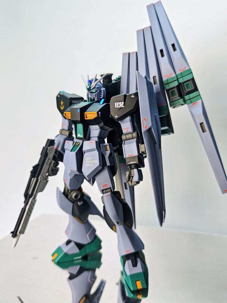 量産型νガンダム–2枚目/制作者：るりり