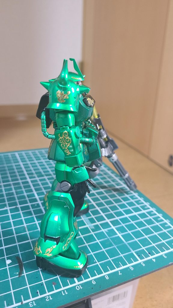 ドズル専用グフ–3枚目/制作者：どんぐりたぬき