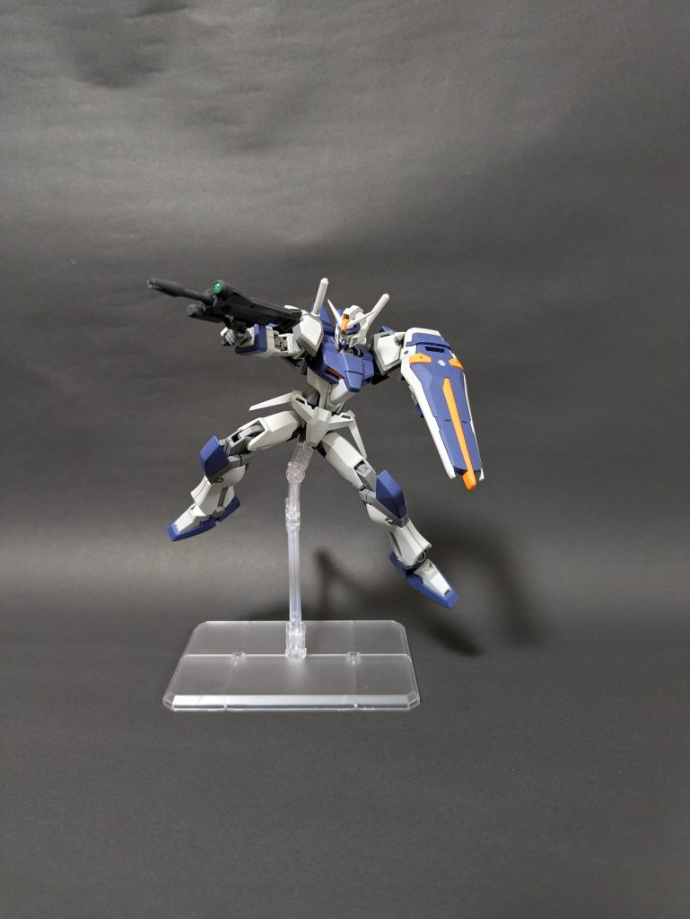 ビームライフルも銃口付近を改造してます。EZ8のものに差し替え。