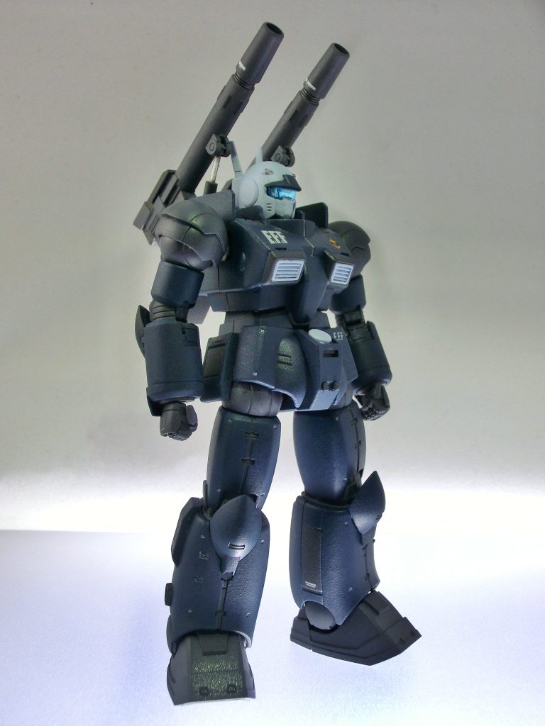 Frontこのキットは一応The Origin基準ですので、せっかくだし「フォン・ブラウンで壊滅した鉄騎中隊が再編された」というイメージでこのカラーリングにしました