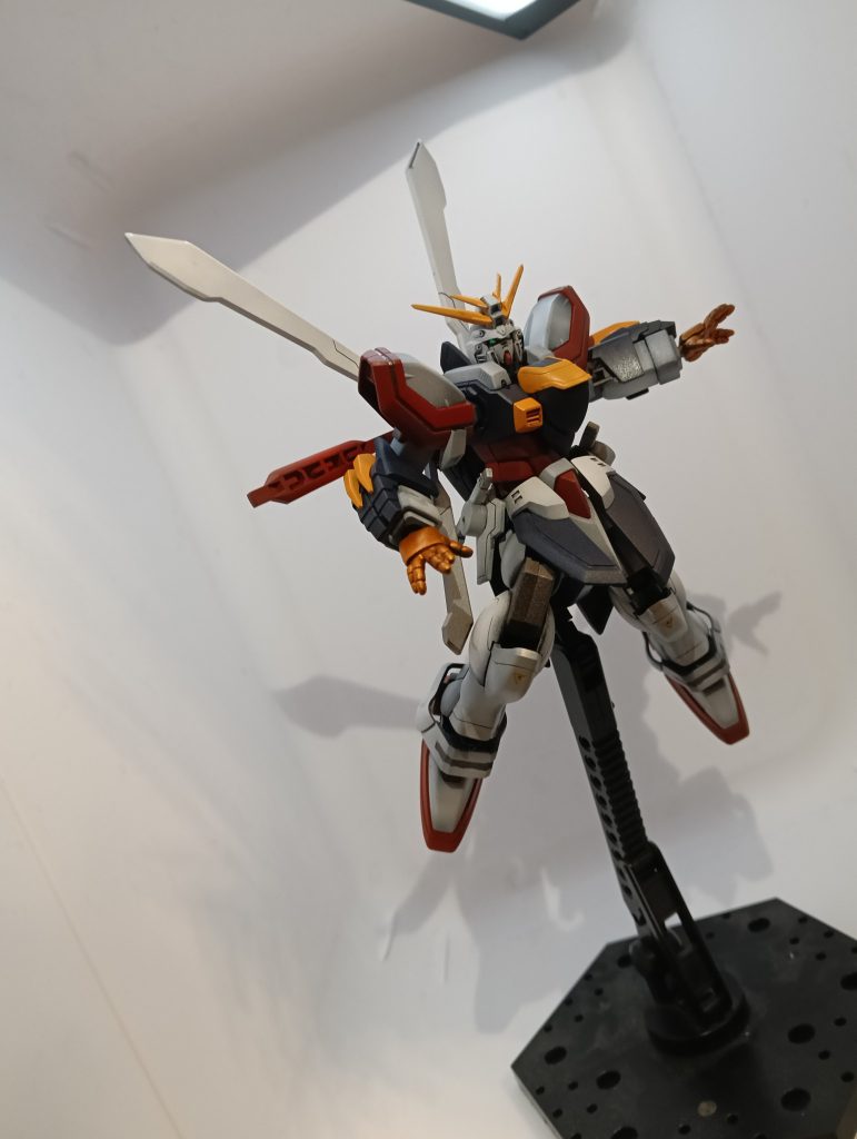 (ポージングダサいな...)ゴッドフィンガーは