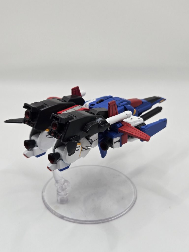 この後は変形が楽しみです。