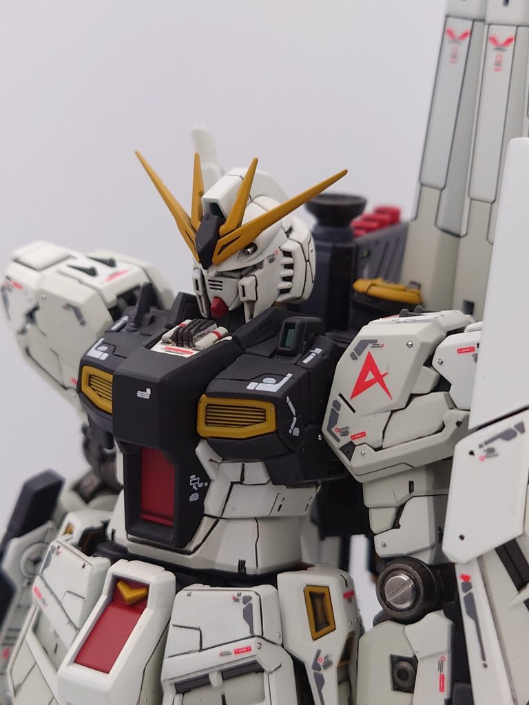 RX-93 νガンダム–4枚目/制作者：chapee