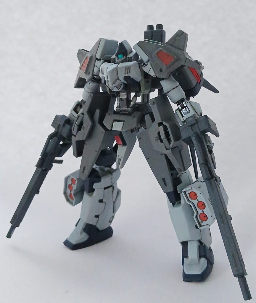 本体にはユーゴーのヘキサフレームを使い、そこにサーペント等のパーツを外装としてミキシングしました。