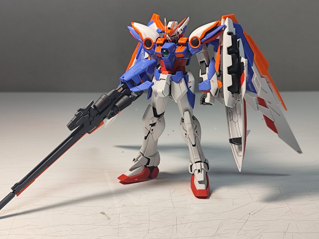 ガンダムFIXのカラーが濃いめの黄色イメージだったのでイエロー部分だけちょい塗りしました。