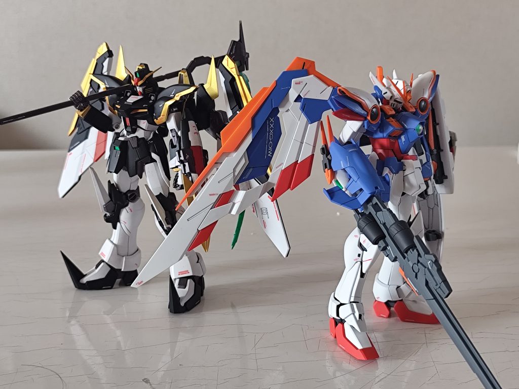 以前作成したデスサイズさんと。こうなってくると全機揃えたくなる・・・