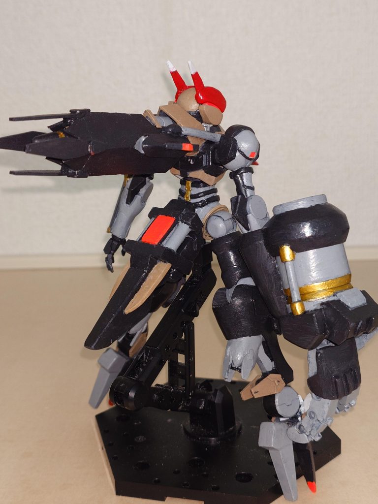 背中。イラストがない部分もありある程度自己補完。