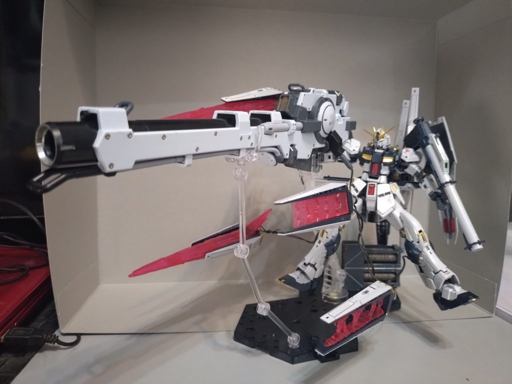 RG νガンダムとメガバズーカランチャー–3枚目/制作者：na-o