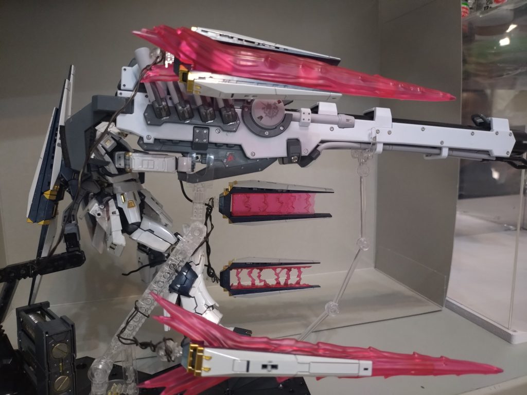 RG νガンダムとメガバズーカランチャー–4枚目/制作者：na-o