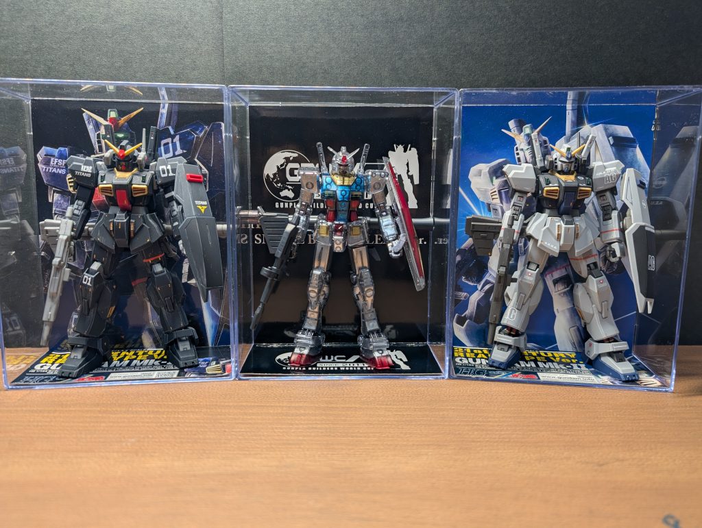 これで年明けからのガンダム3部作揃いました。そろそろジオン系いきたくなってきたような…最後までお付き合いありがとうございました。