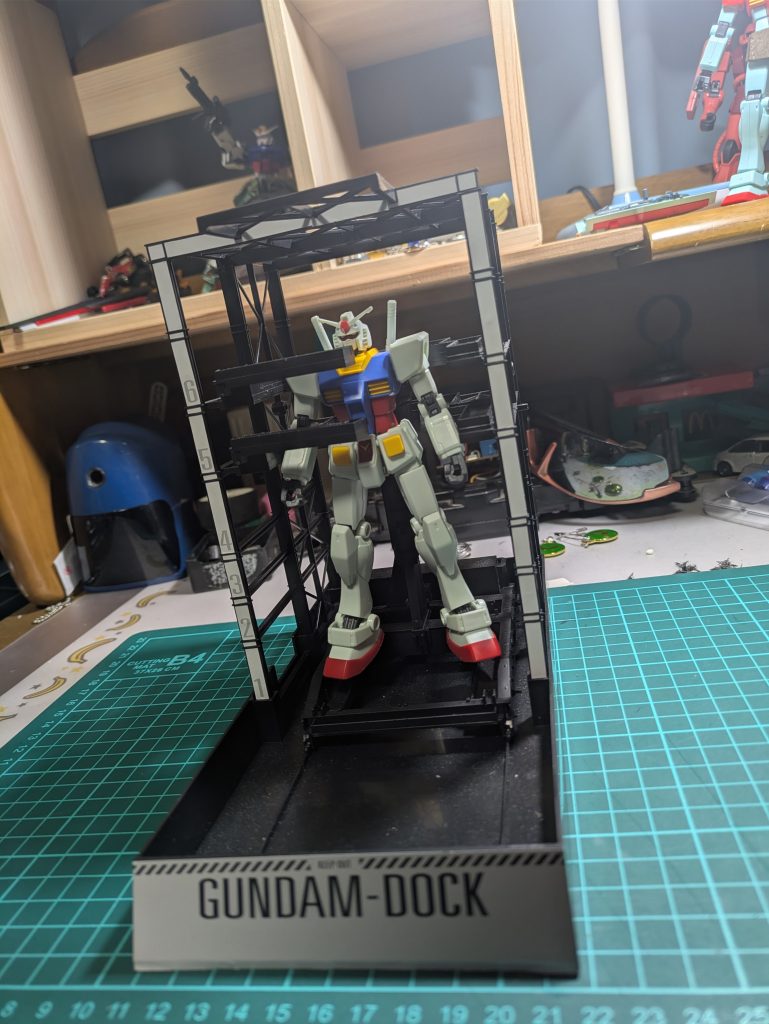 ガンダム＆ガンダムドック–2枚目/制作者：kaigara2041