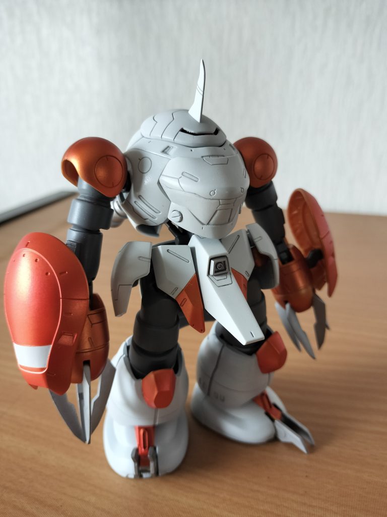 オレンジ色（つや消しのキャンディ）、なんか合わないような…