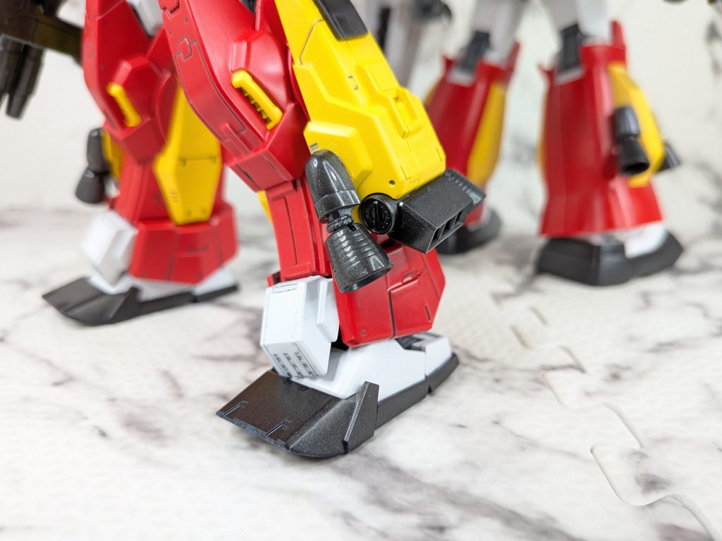 脚のバーニアはパーフェクトガンダムから移植