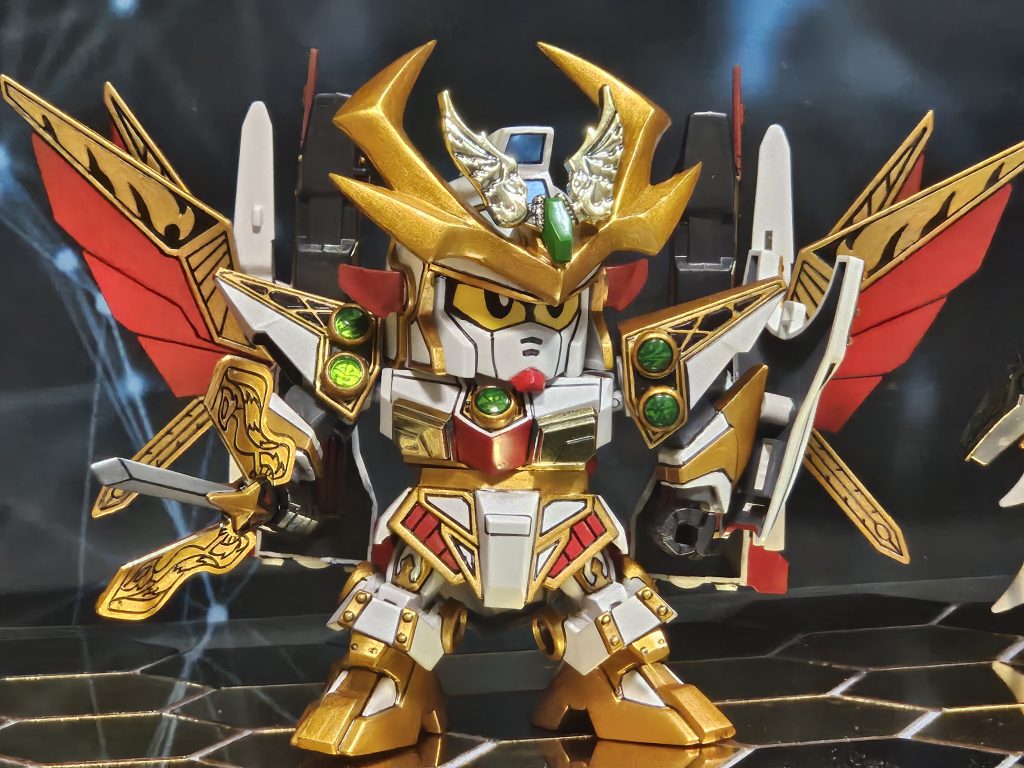 サイズアップさせた三代目大将軍(顔は改修予定)角はスクラッチして大型化