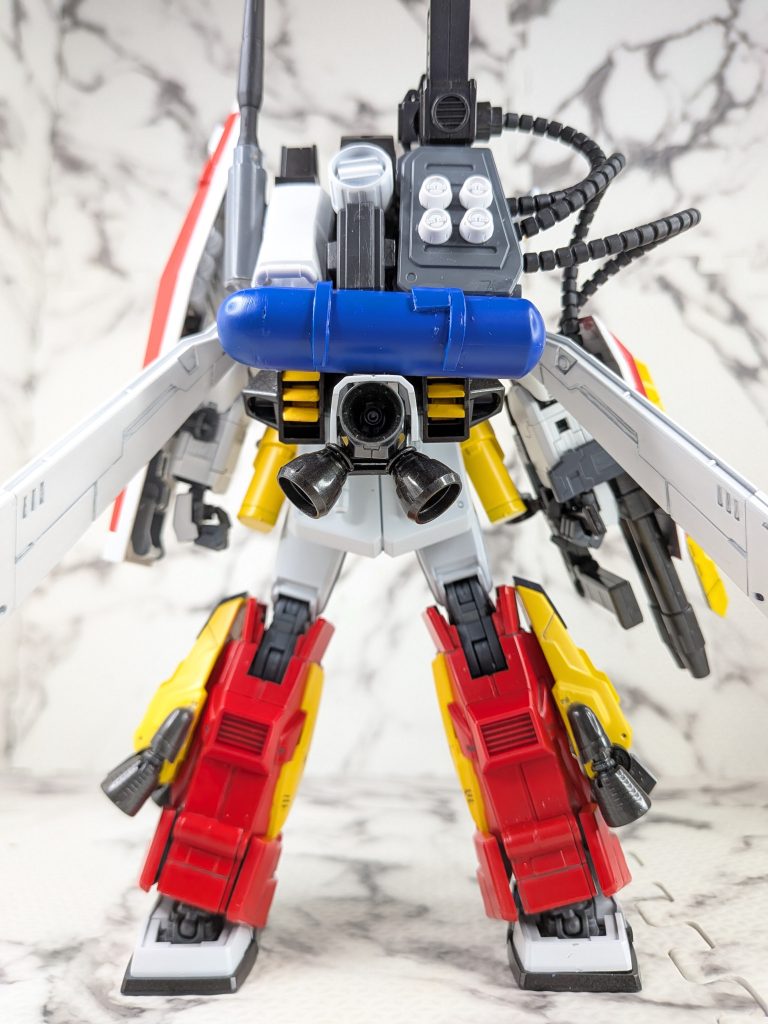 バックパックはかなりこだわりました持ってる余剰パーツとパーフェクトガンダムのパーツで何とか似せました(苦労した)