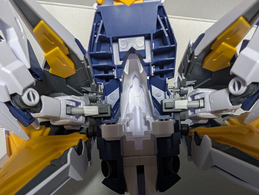 Hiｰνガンダム　アリュゼウス風カスタム–4枚目/制作者：miyaji
