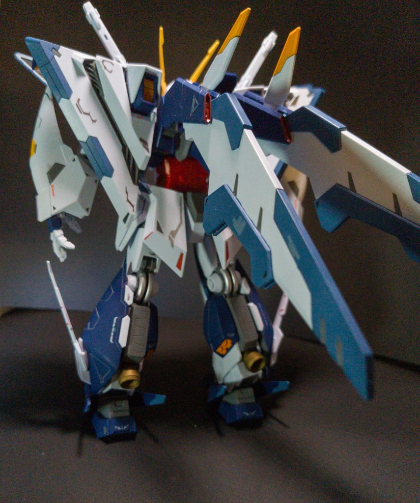 久しぶりの筆塗り。かなり薄めて3重から4重。グレーの墨入れは水性ホビーカラーをマジックリンと薄め液で薄めて入れてます。